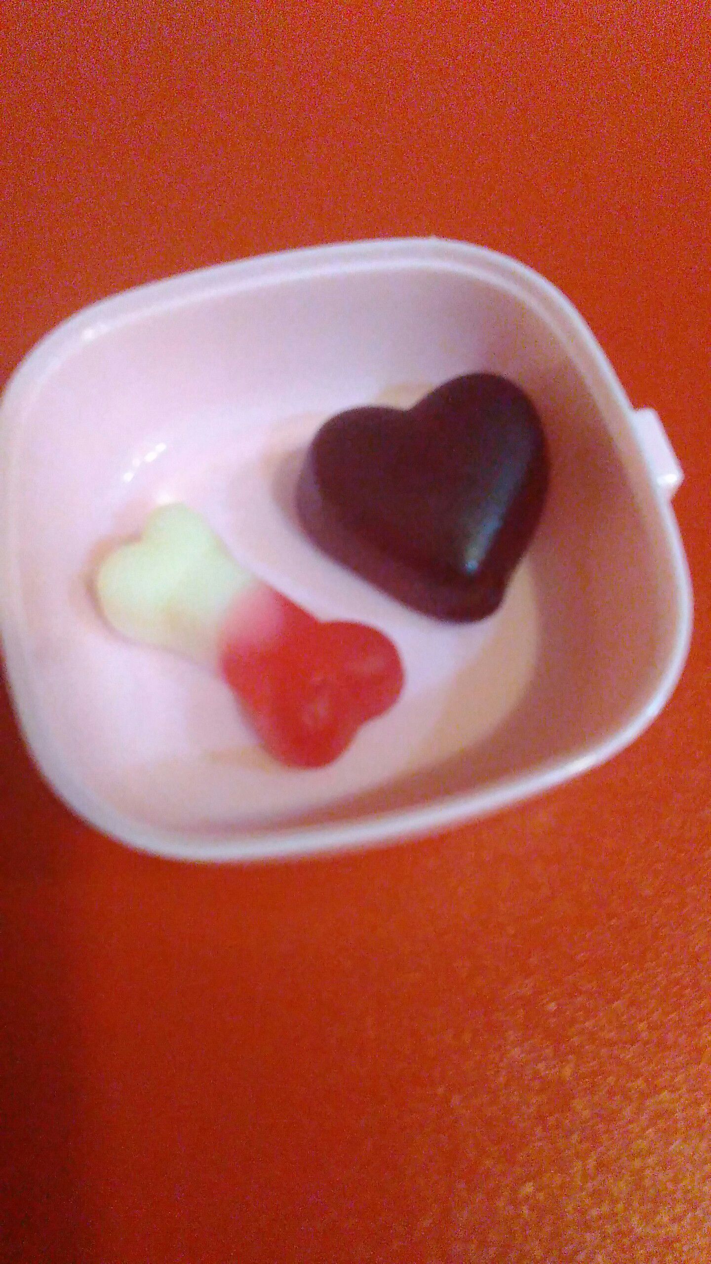 پاستیل‌های بنفش